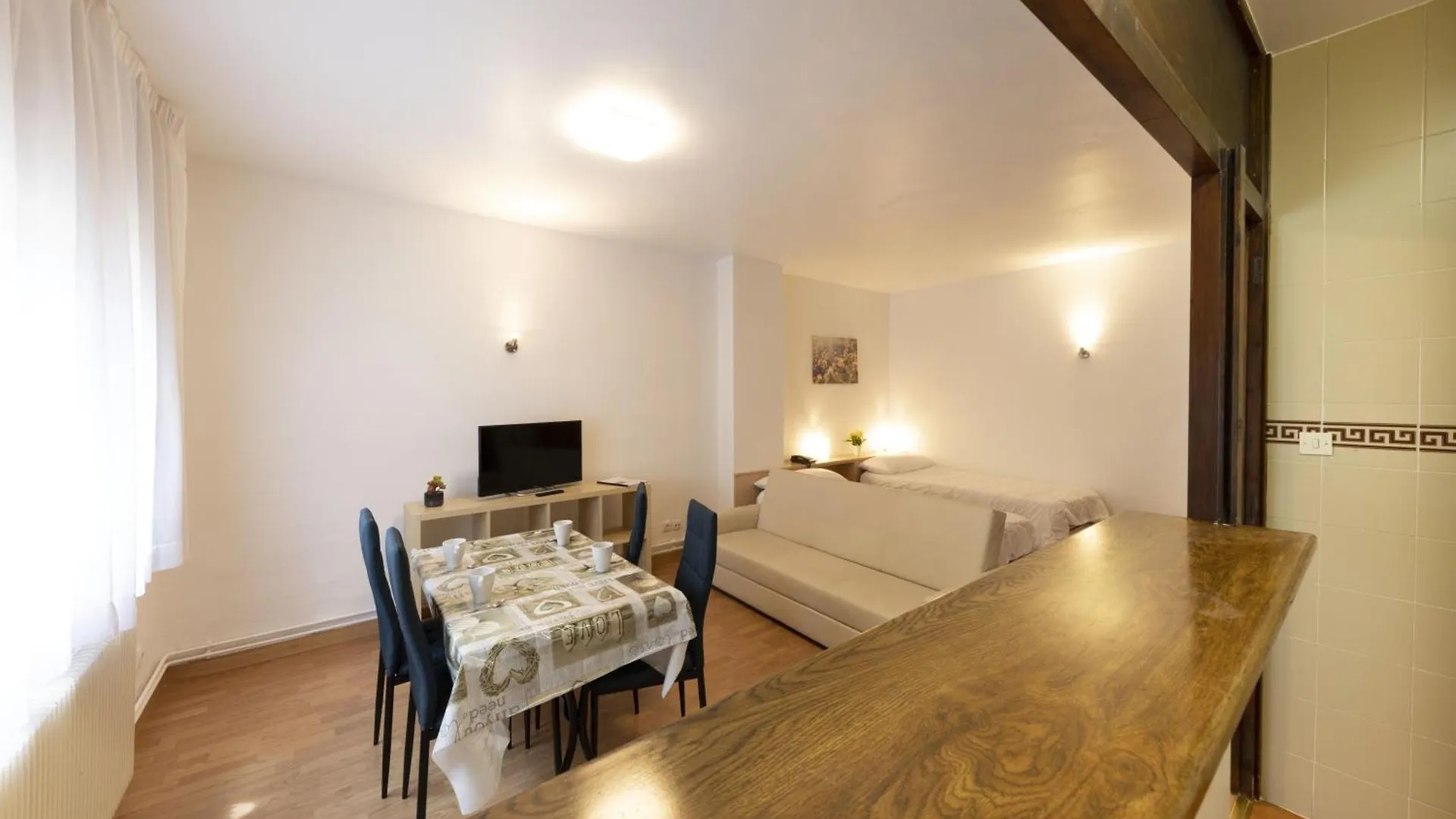 La Solana Apartaments & Spa Encamp 0*,