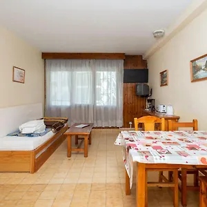  Apartment Placid 3000