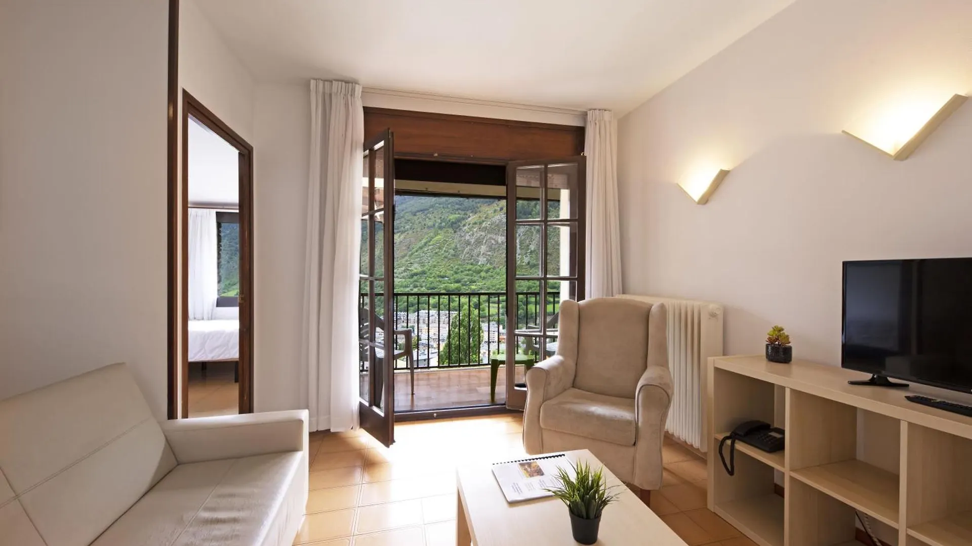 アパート La Solana Apartaments & Spa エンカンプ アンドラ